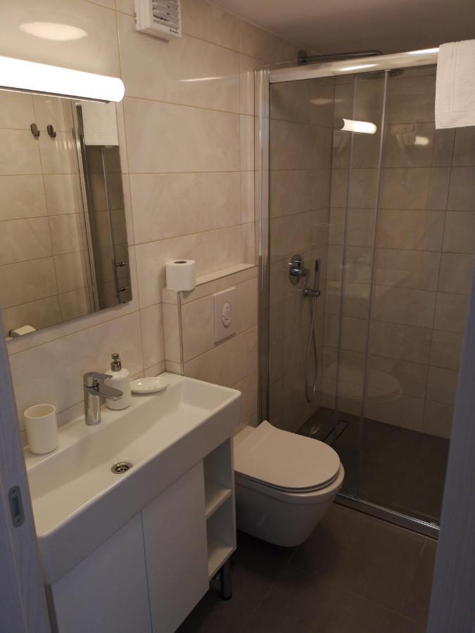 Mega Hostel Krapina Esterno foto